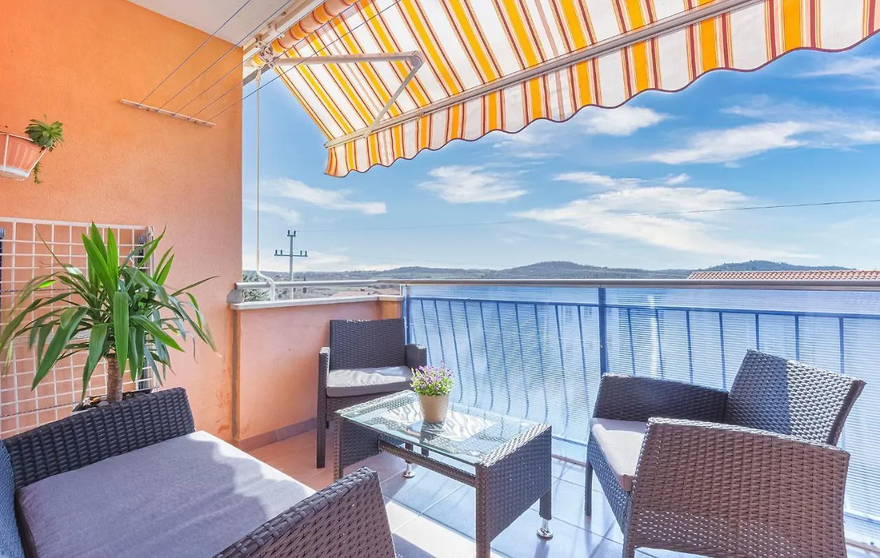 Branko B4 Apartment Porec