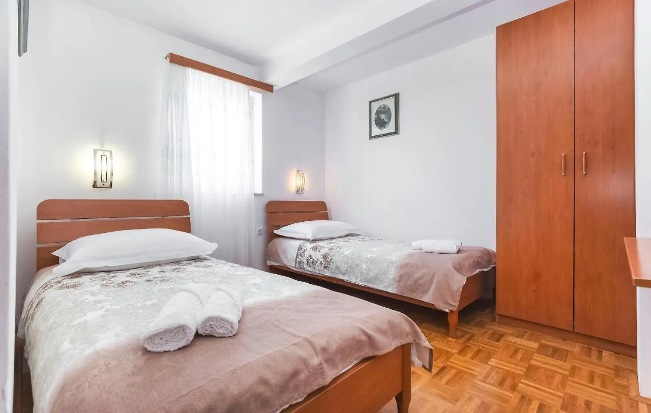 Branko B4 Apartment Porec 0*,  Croatia