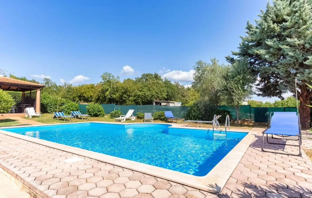 Branko B4 Apartment Porec